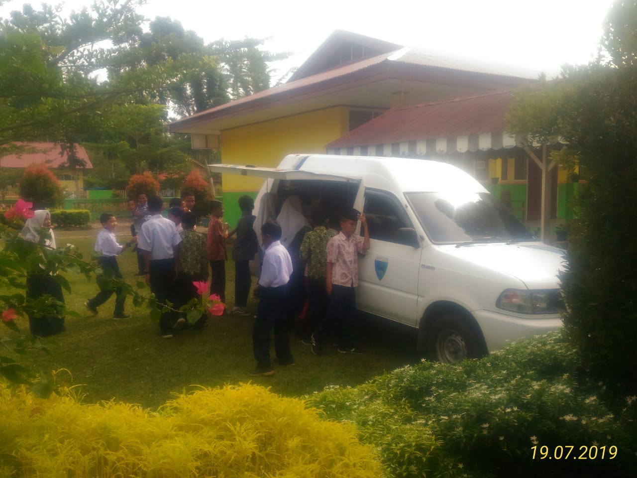 LAYANAN PERPUSTAKAAN KELILING DI KECAMATAN RANAH PESISIR