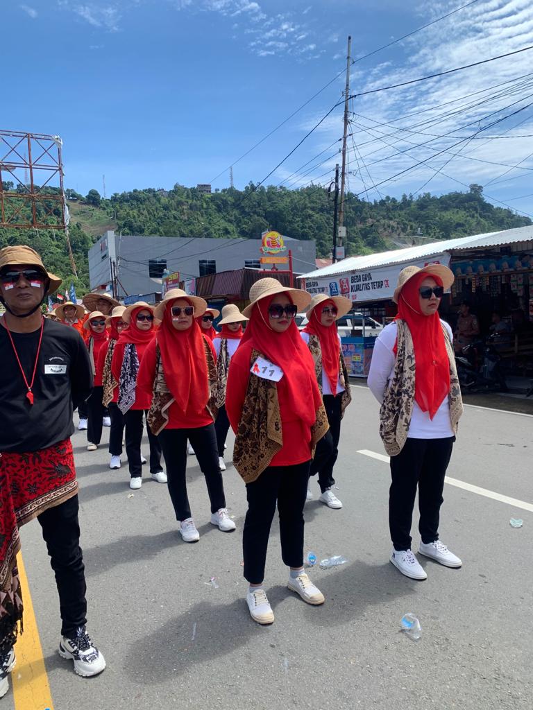 GERAK JALAN GEMBIRA DALAM MEMERIAHKAN HUT RI KE 78