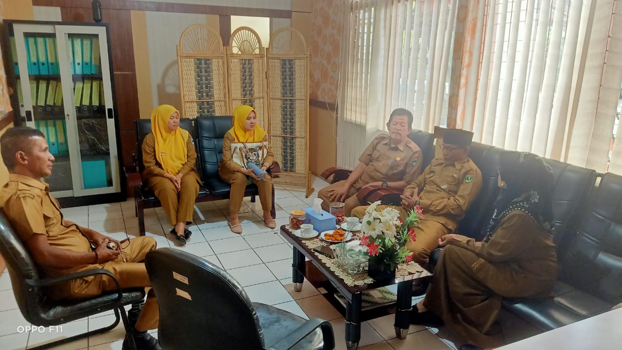 DALAM RANGKA STUDY TIRU PENYUSUTAN KEARSIPAN DI DINAS PERPUSTAKAAN DAN KEARSIPAN KOTA BUKITTINGGI