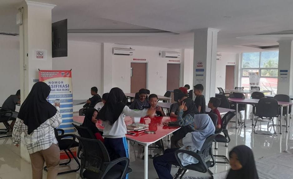 AYO MEMBACA KE PERPUSTAKAAN UMUM DAERAH