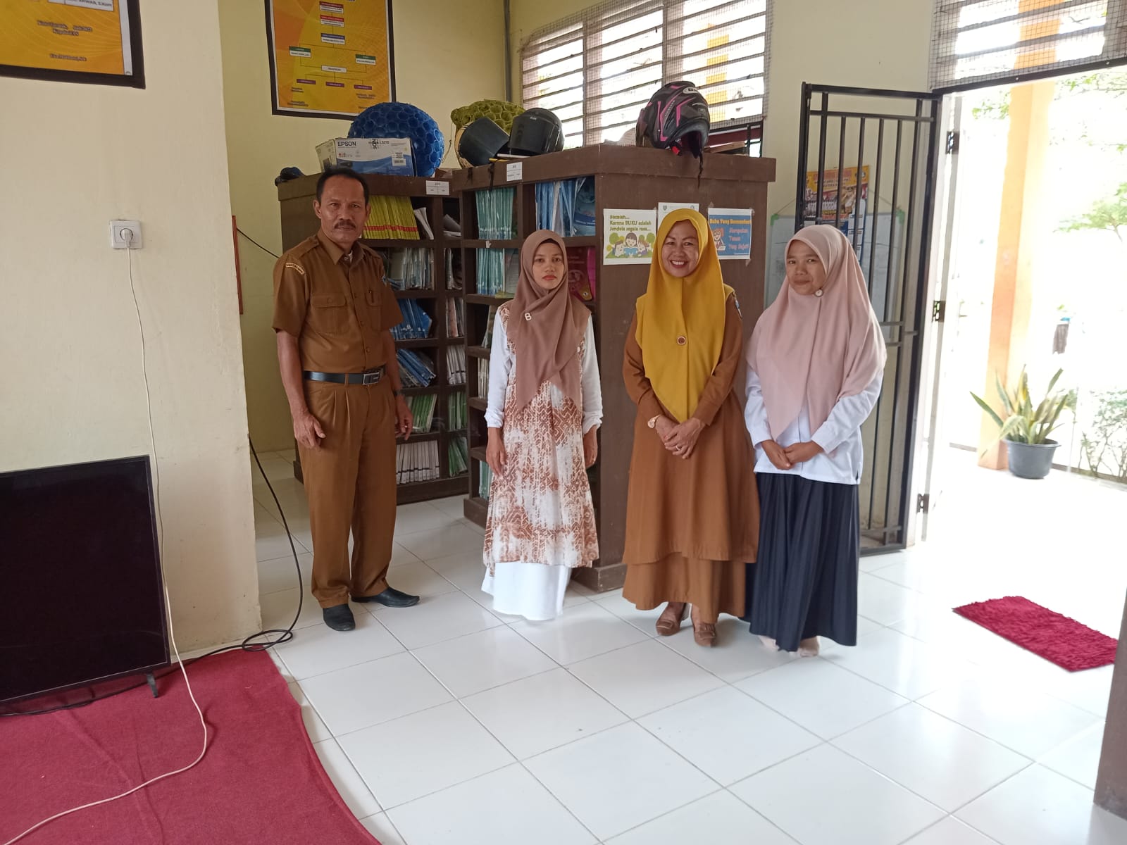 Peninjauan Titik Layanan Perpustakaan Keliling di Kecamatan Sutera