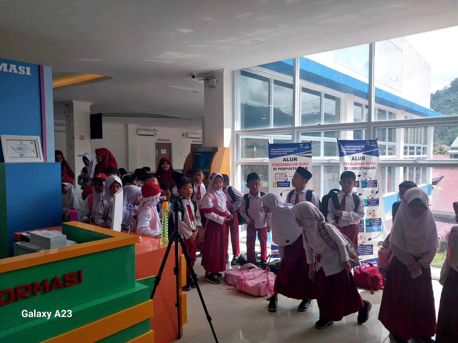 Kunjungan Keempat Edukasi Literasi SDIT Al Basyar Kecamatan Bayang