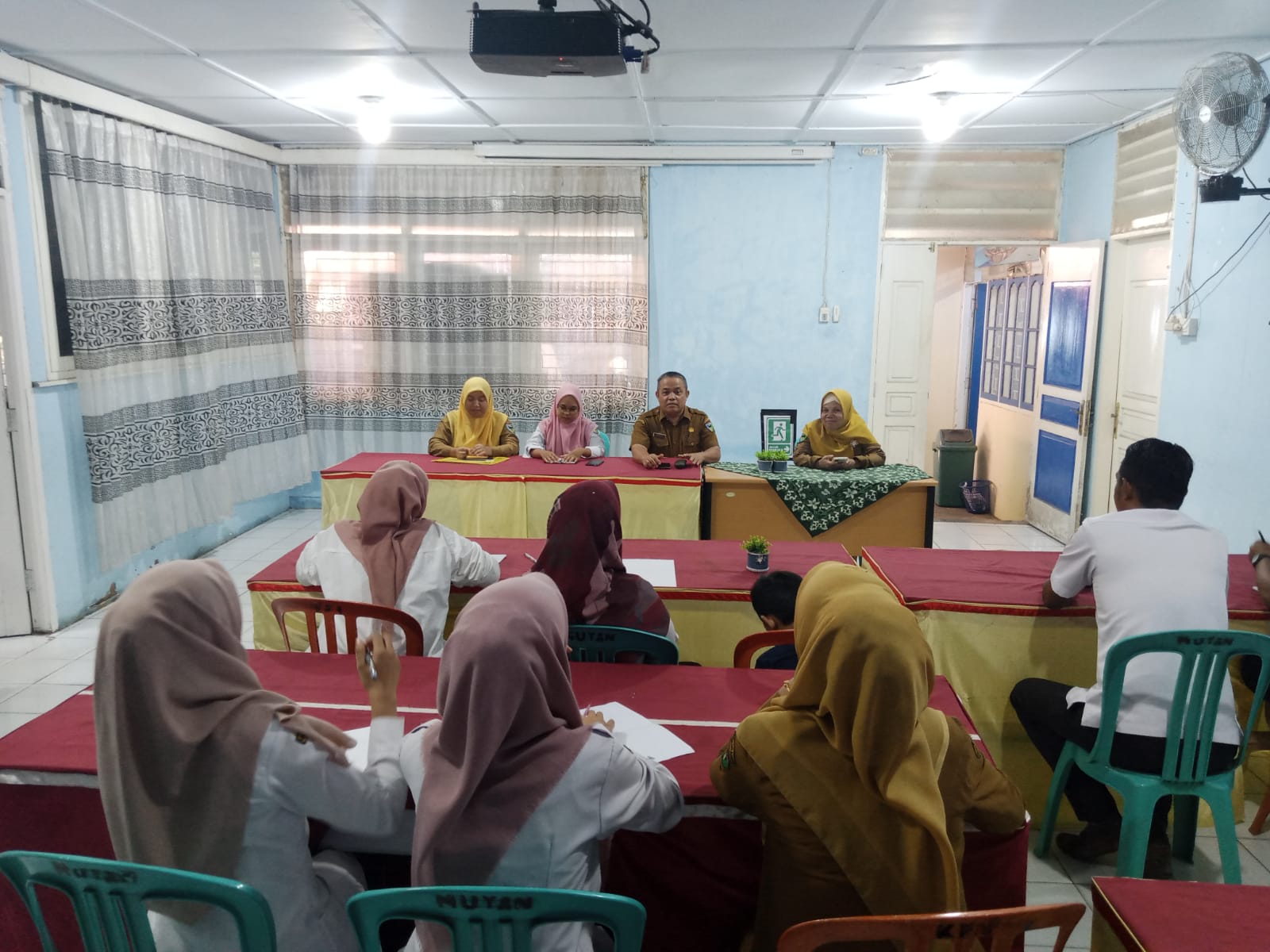 Pembinaan Tata Kelola Kearsipan di Dinas PMDPPKB Kabupaten Pesisir Selatan