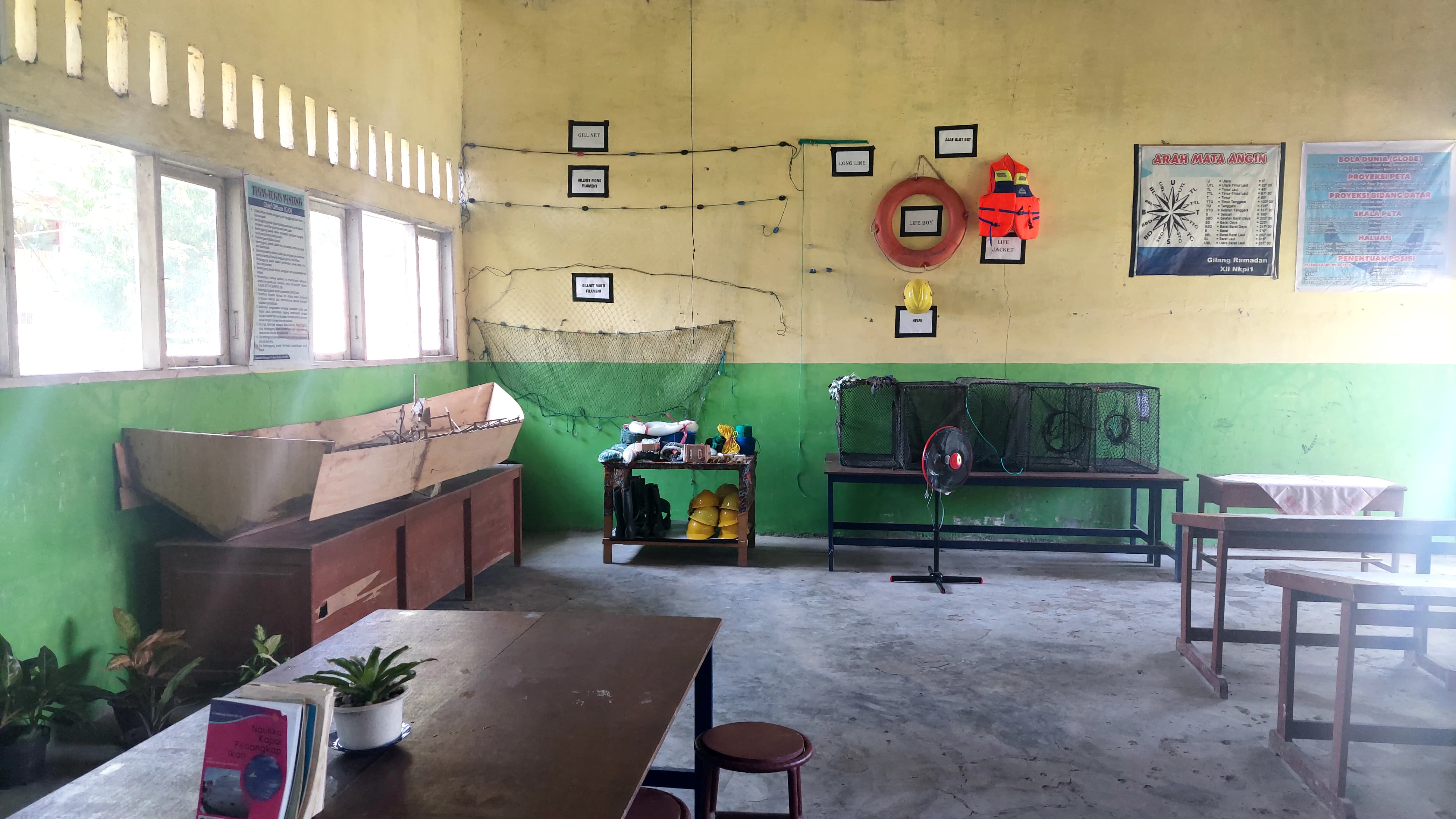 Persiapan Lomba Perpustakaan di SMK Negeri 2 Painan