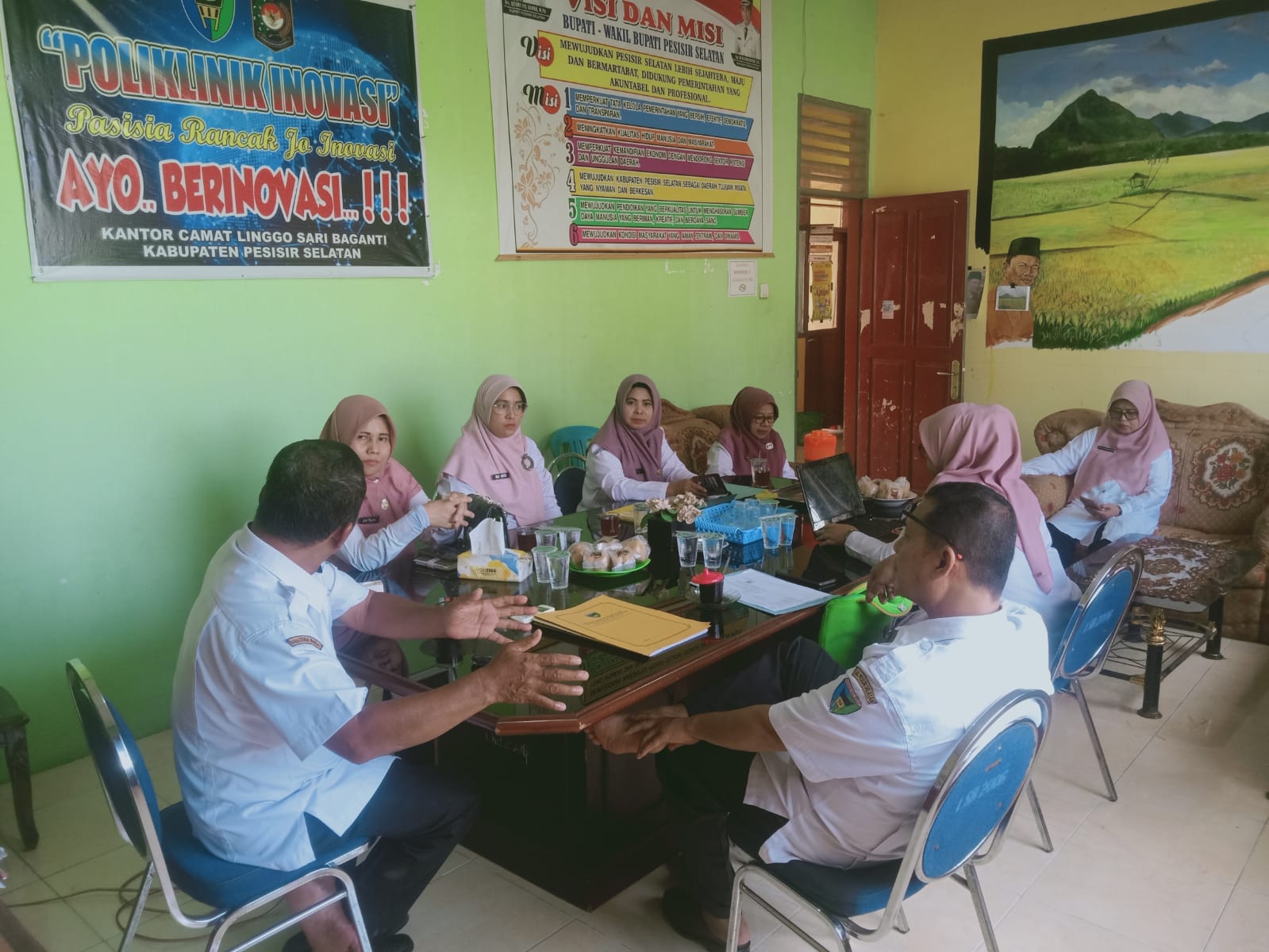 Pengawasan dan Penilaian Kearsipan Tahun 2024 di Kantor Camat Linggo Sari Baganti