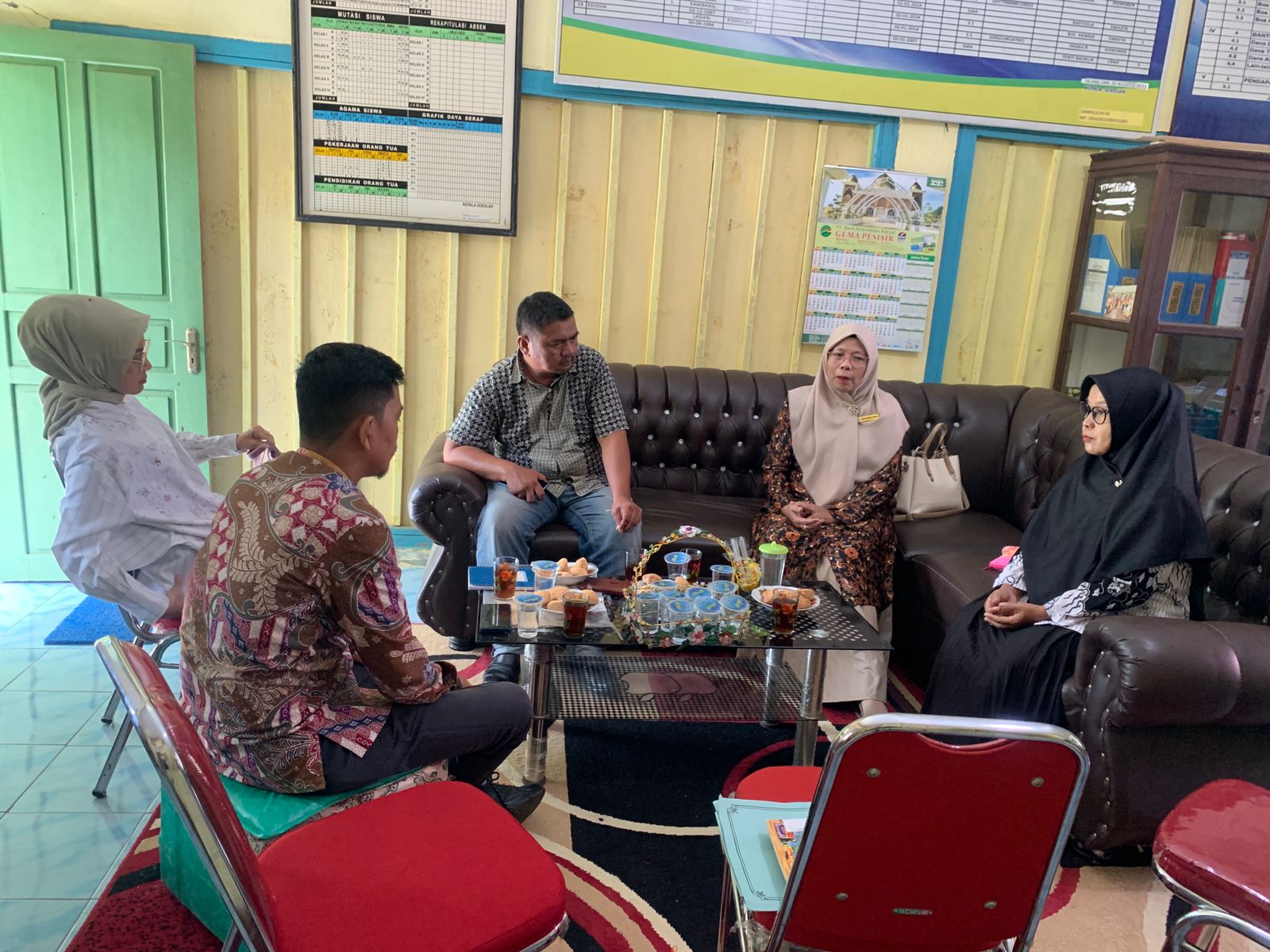 Monitoring dan Evaluasi Layanan Perpustakaan Keliling di SDN 08 Lunang