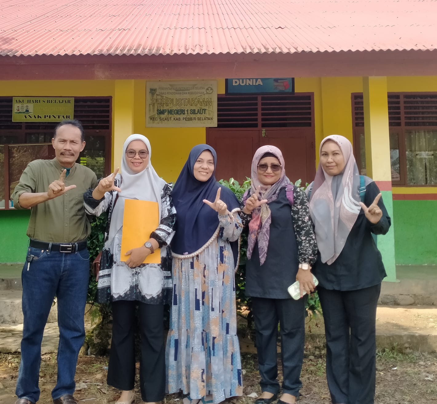 Monitoring dan Evaluasi Layanan Perpustakaan Keliling di UPT SDN 07 Silaut