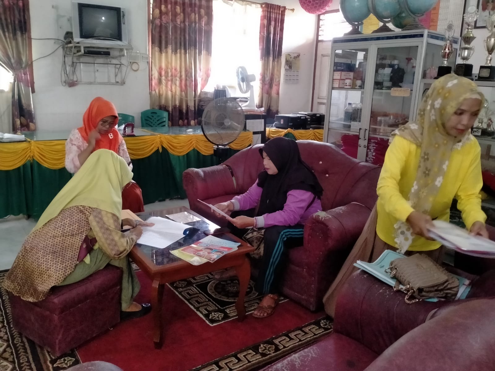Monitoring dan Evaluasi Layanan Perpustakaan Keliling di UPT SDN 06 Anakan Kecamatan Batang Kapas