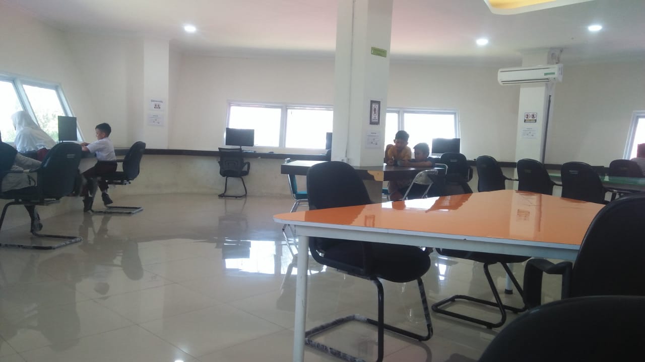 Kunjungan Pemustaka di Ruang Layanan Digital Dispusker