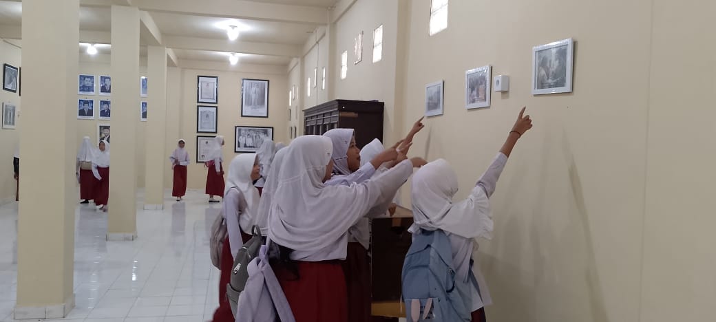 Vakansi Edukasi SDN 08 Painan Selatan ke Galeri Arsip