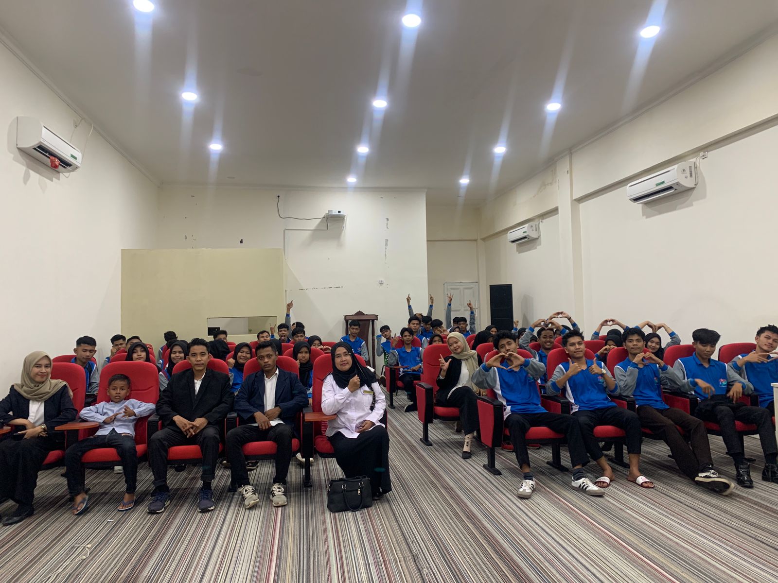 Kesekian kalinya TBM Dwi Lestari Collage kembali berkunjung ke Studio Mini