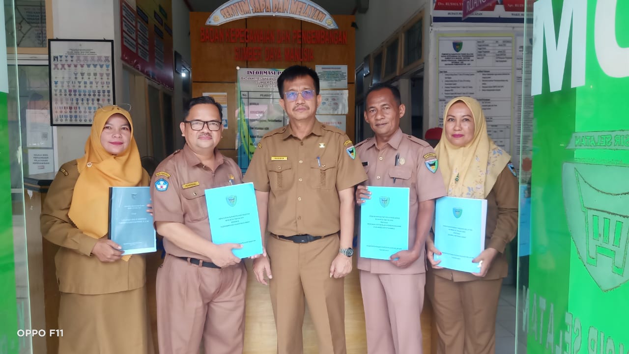 Pembinaan Tata Kelola Kearsipan ke BKPSDM Pessel 