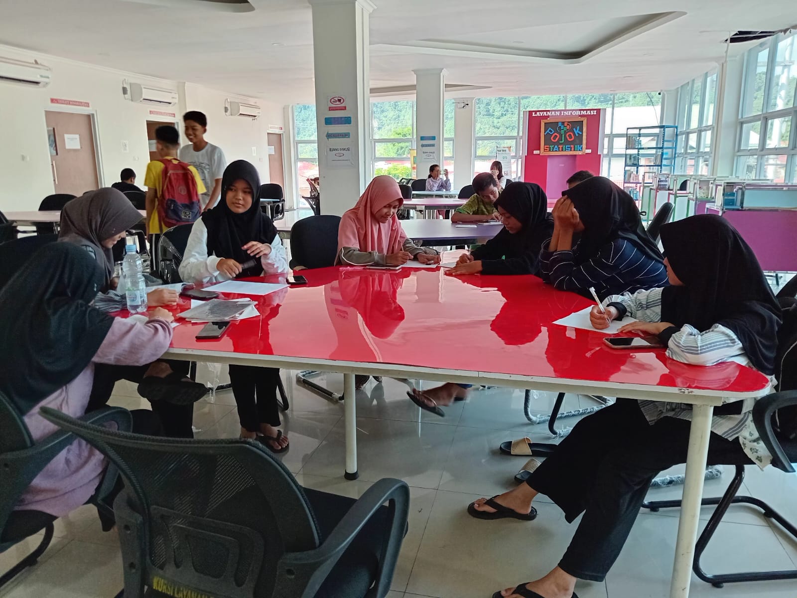 Berkunjung ke Perpustakaan Umum Daerah pada Bulan Ramadhan
